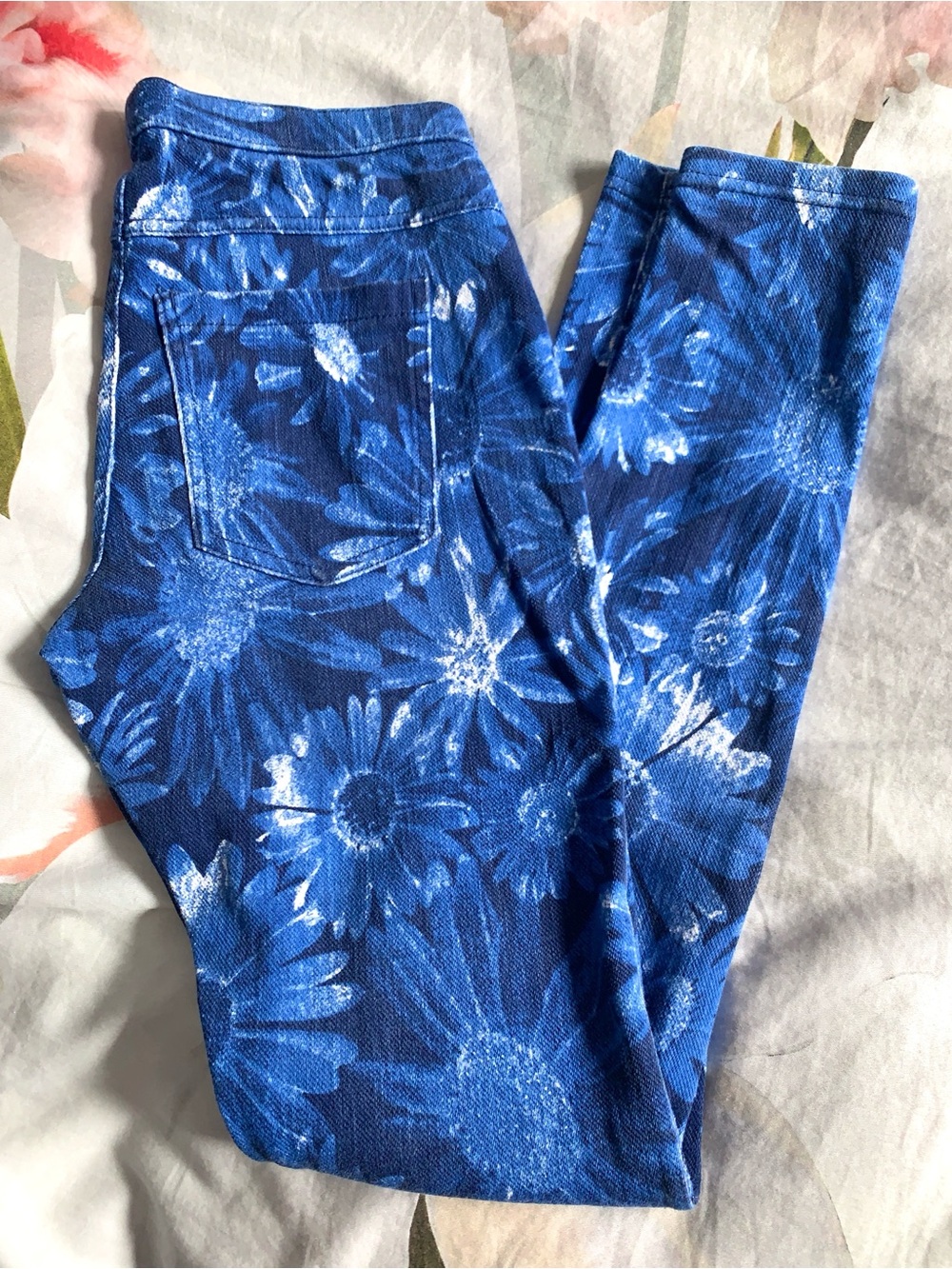 HUE Blue Floral Jean-Look Leggings